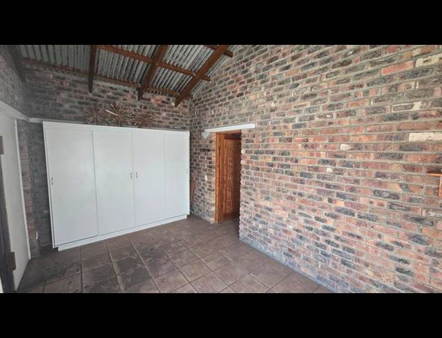 1 BEDROOM HOUSE FOR SALE IN PERLEMOENBAAI